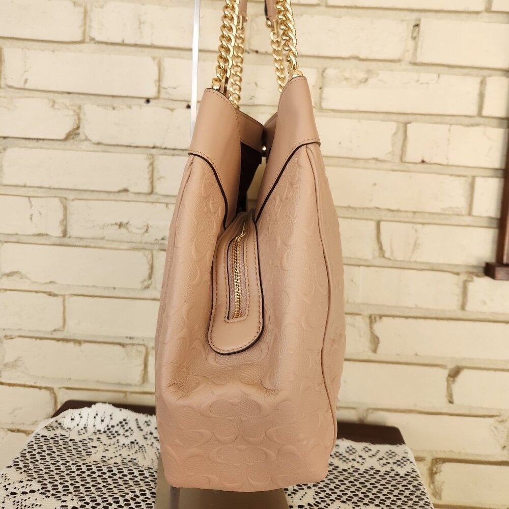 Euc Coach Tan Embossed Signature C's Shoulder Bag Purse - Picture 5 of 17